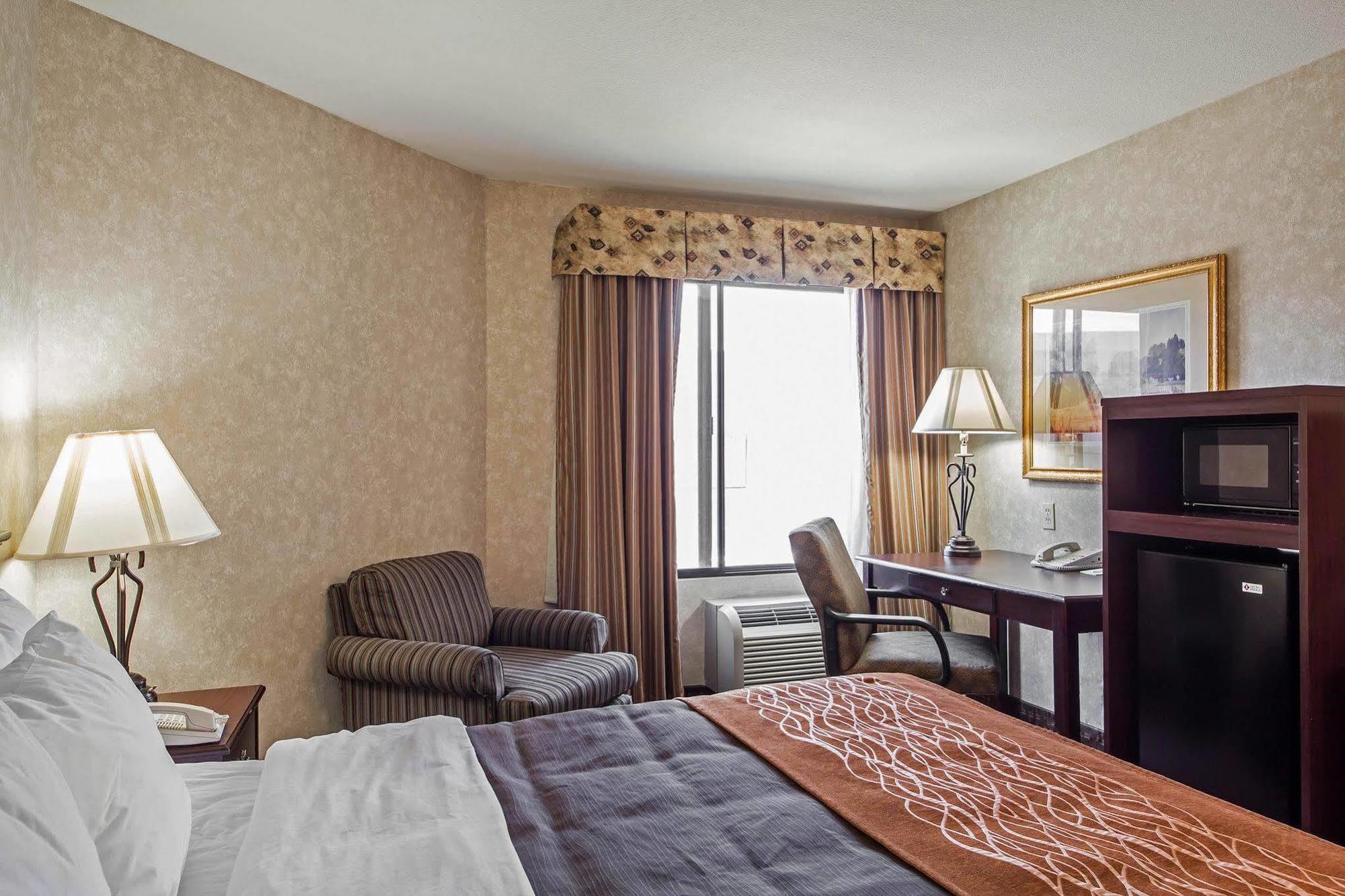 Comfort Inn Silicon Valley East Фремонт Екстер'єр фото